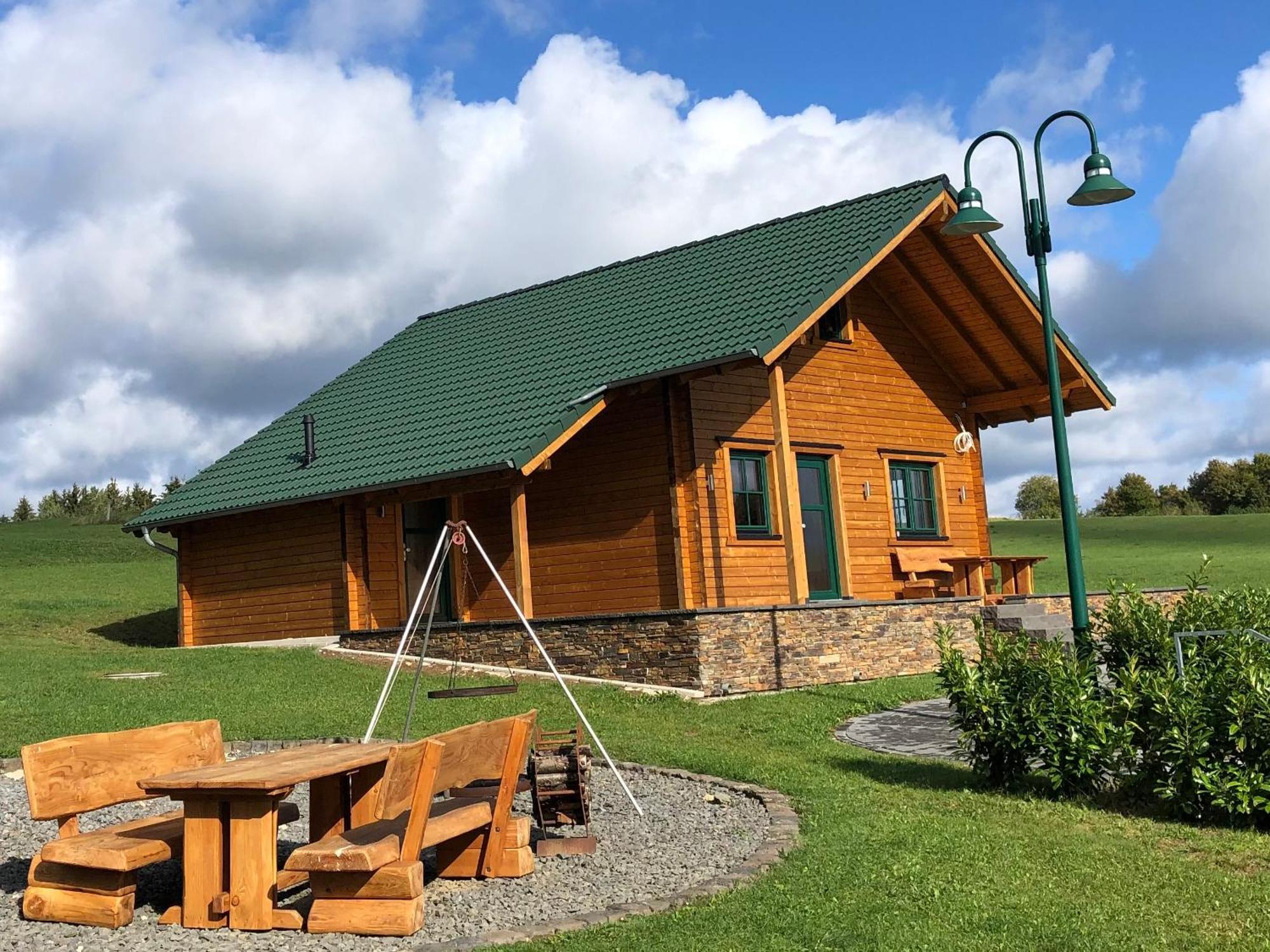 Holzhaus Onkel Fritz Mit Sauna Und Whirlwanne Esch  Eksteriør bilde